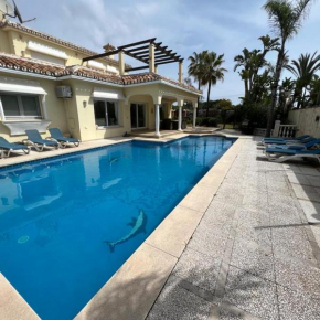 Beautiful villa 2 steps from the BEACH